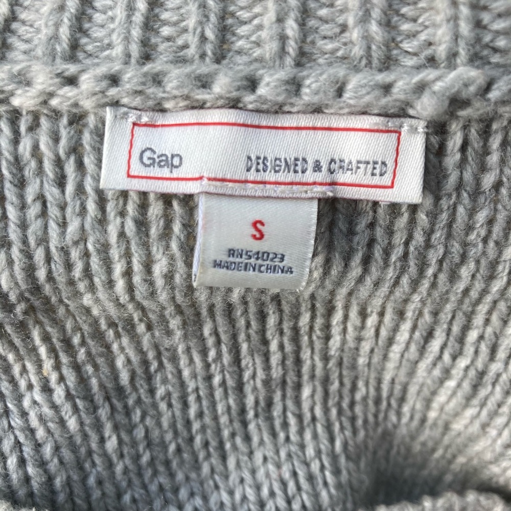 Gap Sweater - Picture 5 of 5